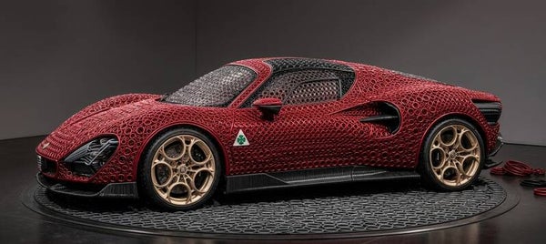 Alfa Romeo 33 Stradale gemaakt van o-ringen