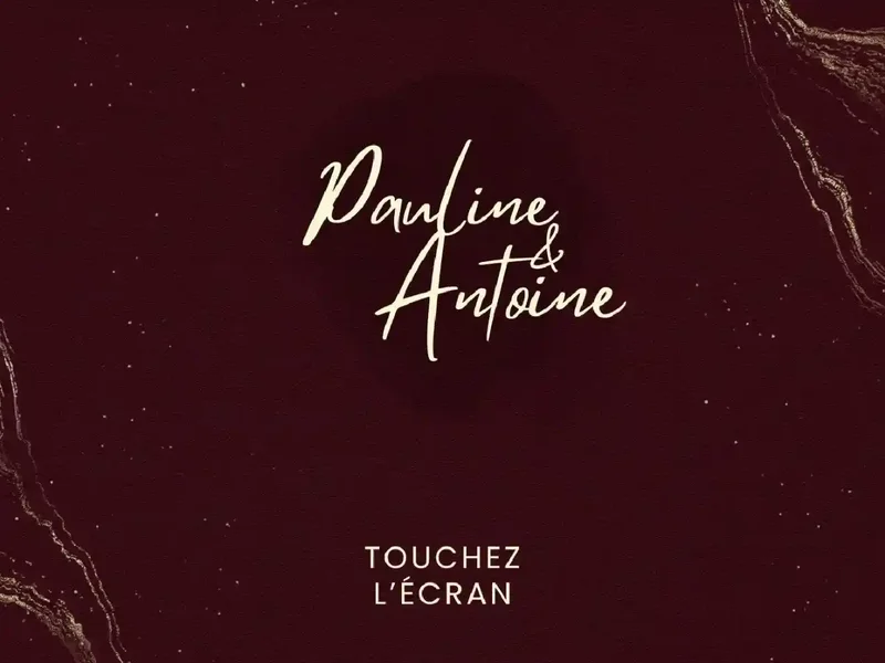 Écran d’accueil photobooth mariage à Mousson, design bordeaux et doré personnalisé par Photobooth54.