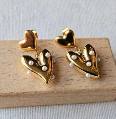 Leuke hartjes oorbellen met parels