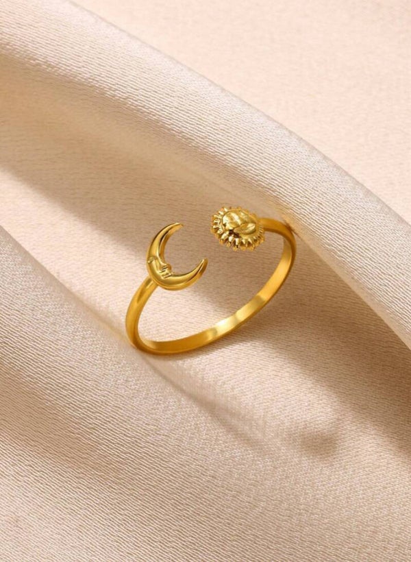 Ring met zon en maan