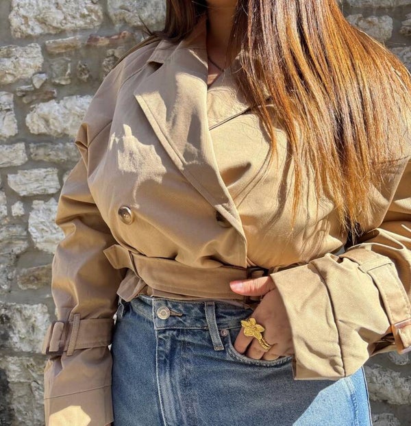Trench court Serena