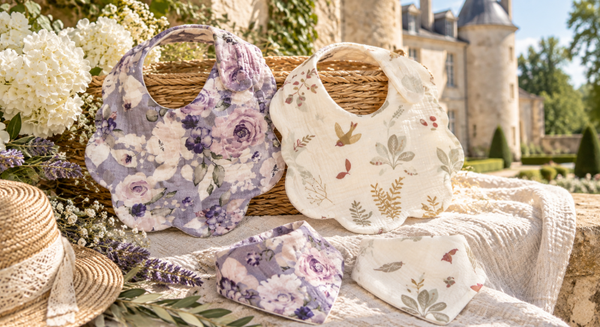 Bavoir bandana bébé forme fleur en double gaze de coton