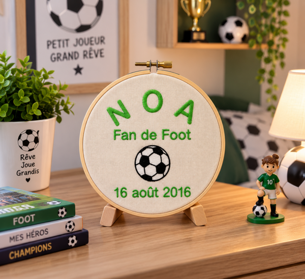 Cadre anniversaire Fan de Foot personnalisé brodé