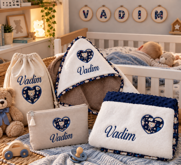 Coffret naissance bébé personnalisé brodé – Prénom et cadres