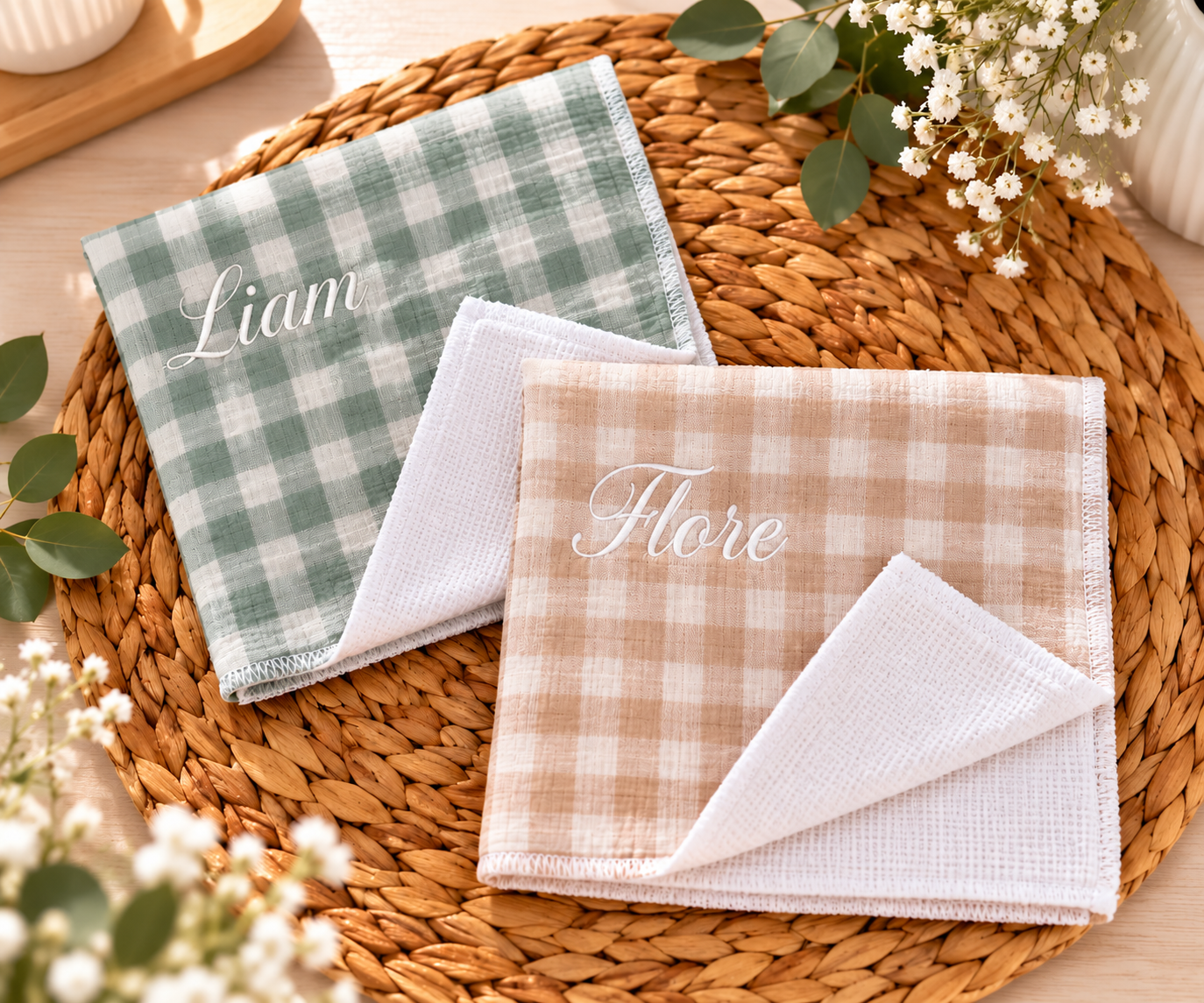 Serviette maternelle enfant personnalisée prénom brodé
