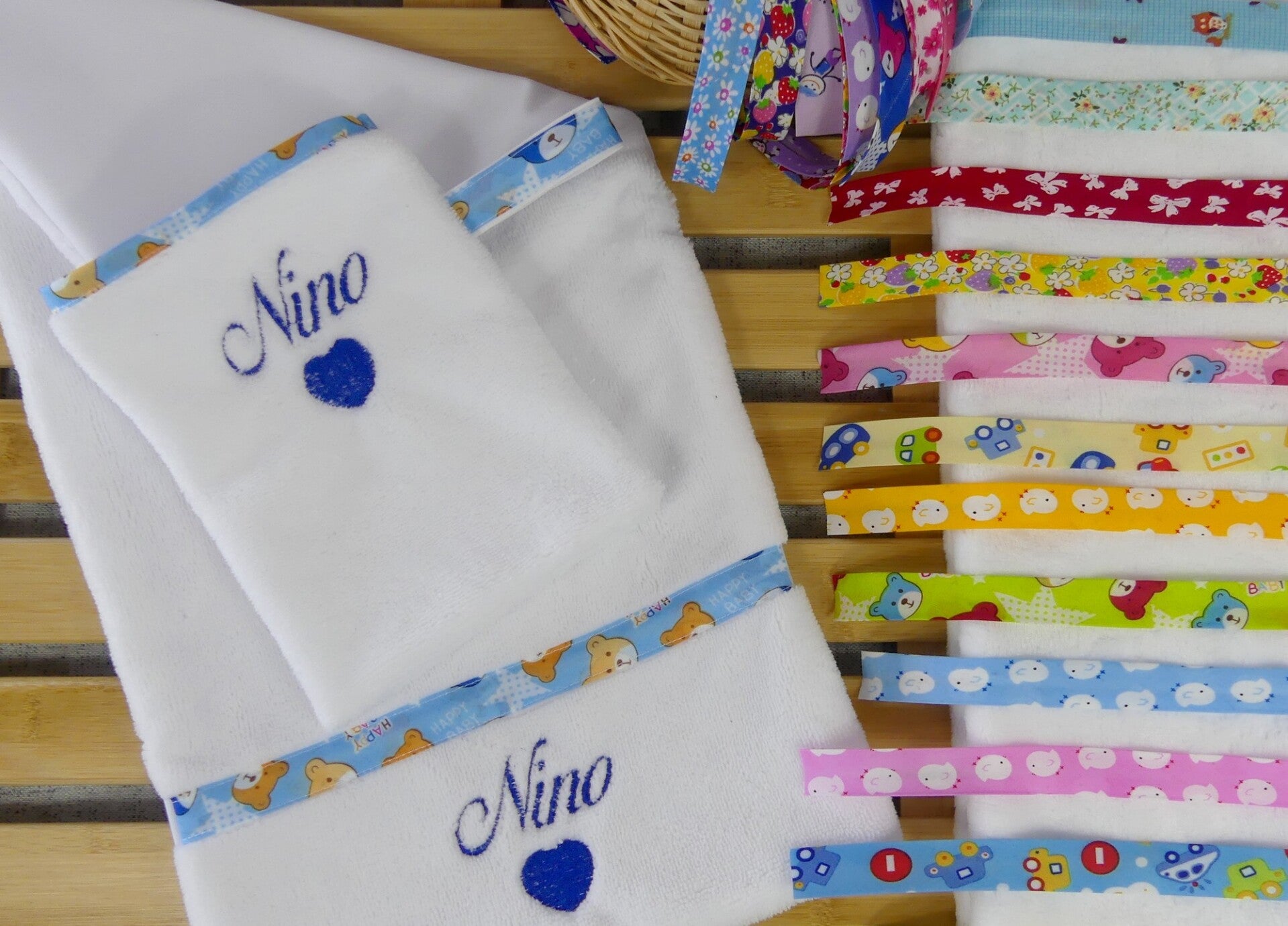 Gant de toilettes et Matelas nomade personnalisé brodé