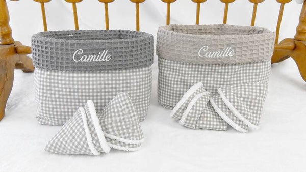 Corbeille tipis pipi Vichy personnalisée prénom
