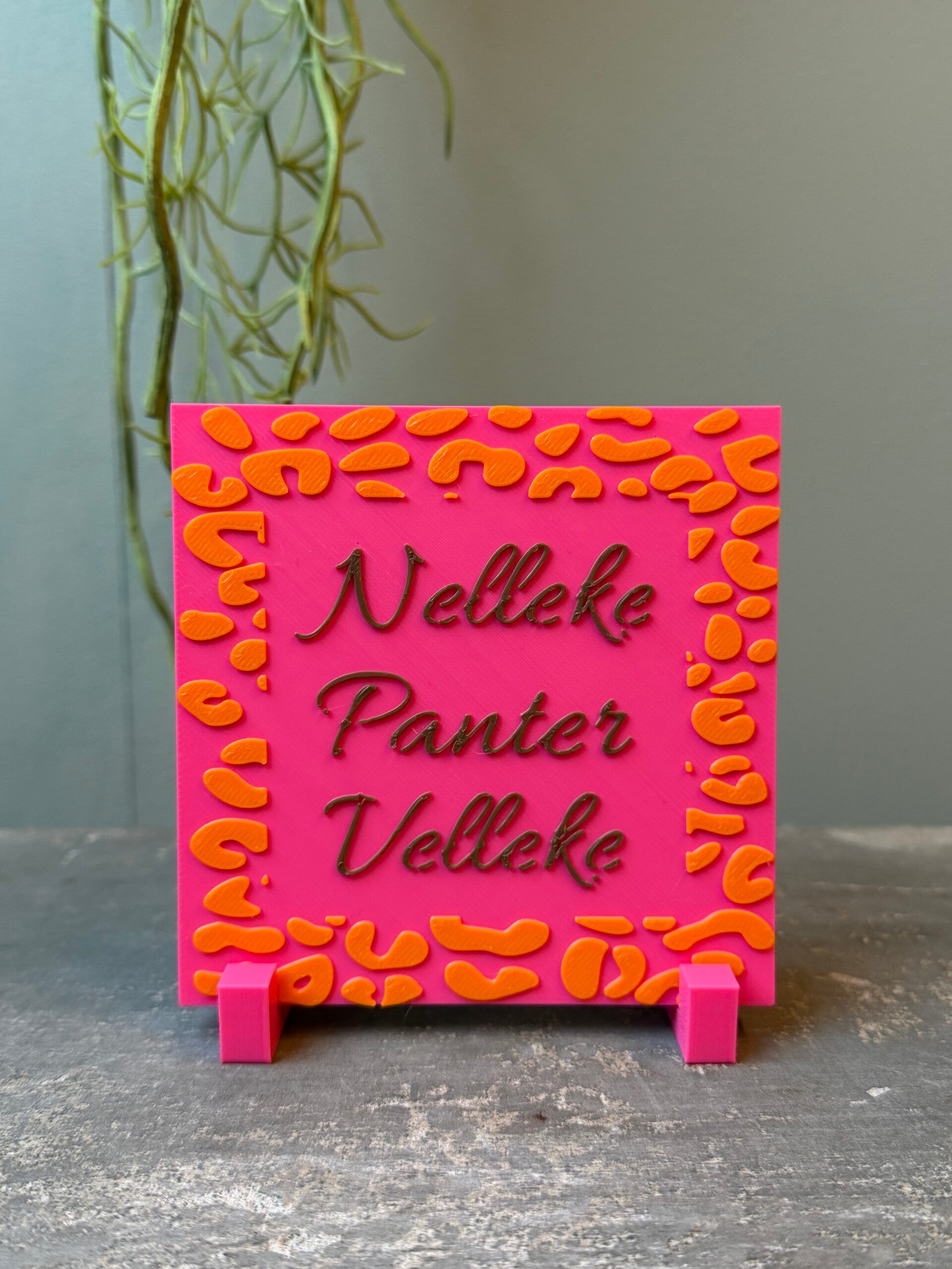 Hip tegeltje "Nelleke panter Velleke"