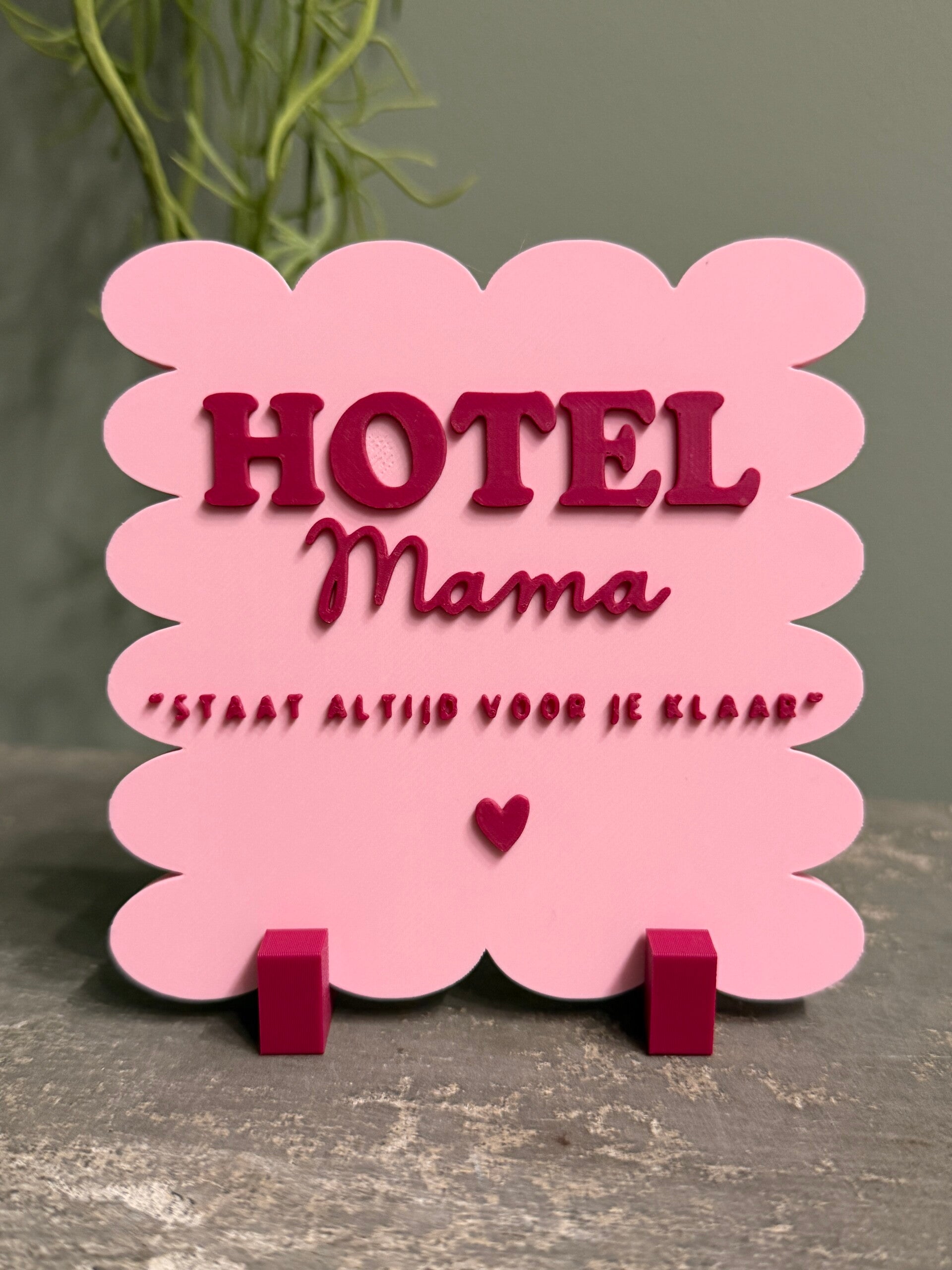 Hip tegeltje "Hotel Mama"