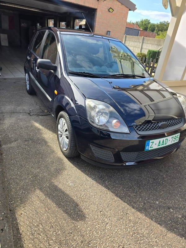 ford fiesta / 1300cc benzine / 51 KW / 130.000 km / bouwjaar 2007