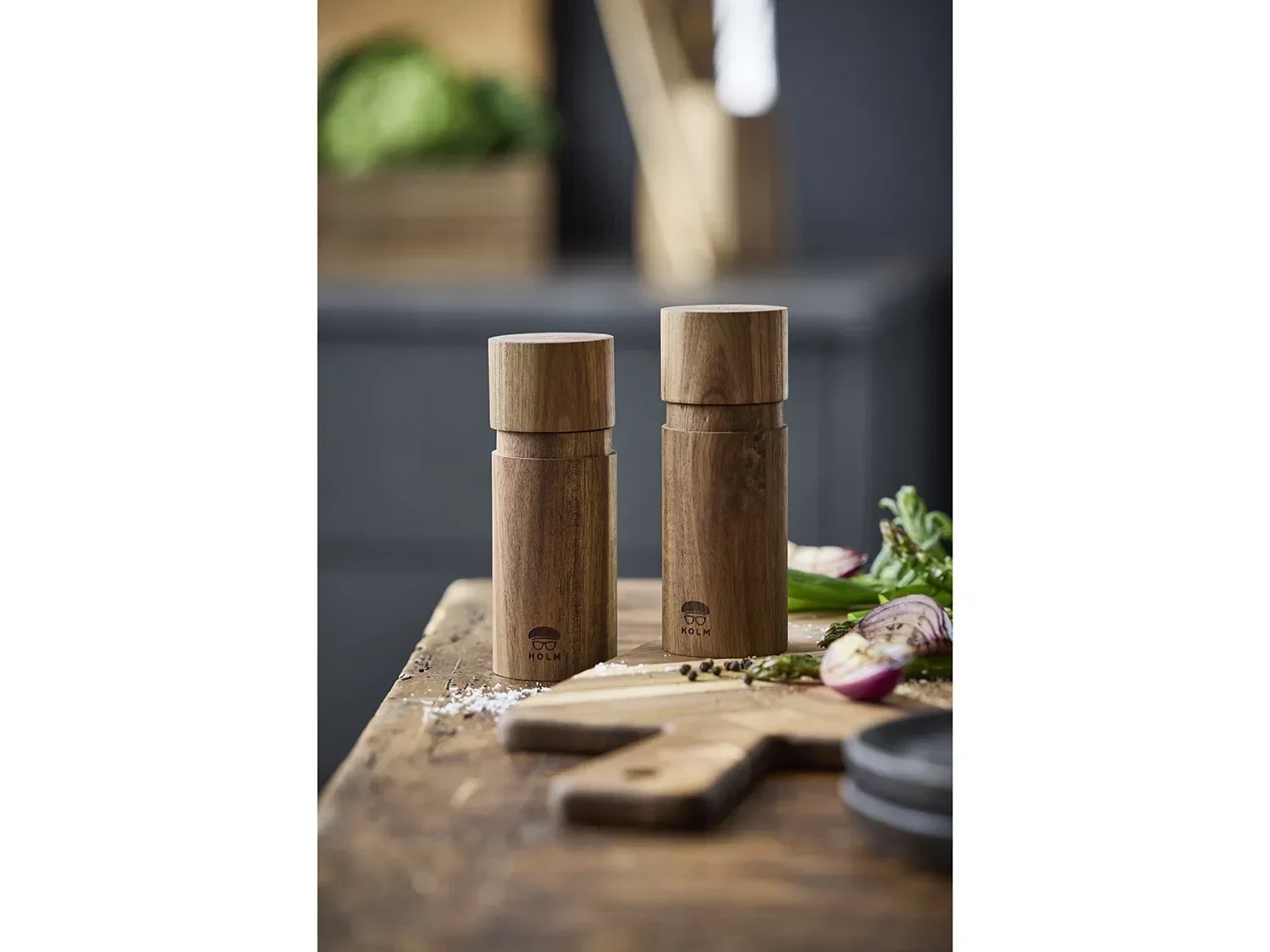 Holm Salt- og Pepperkvernsett – klassisk design i akasietre