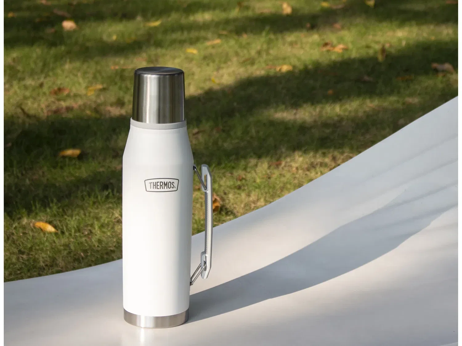 Thermos Termosflaske 1,3 L – Hold drikken varm eller kald i opptil 24 timer