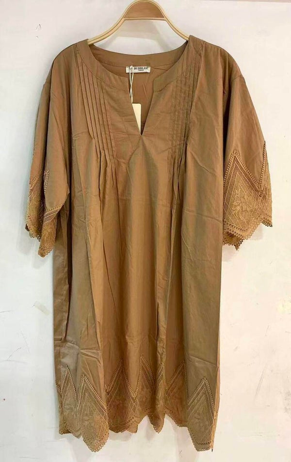 Robe courte avec dentelles