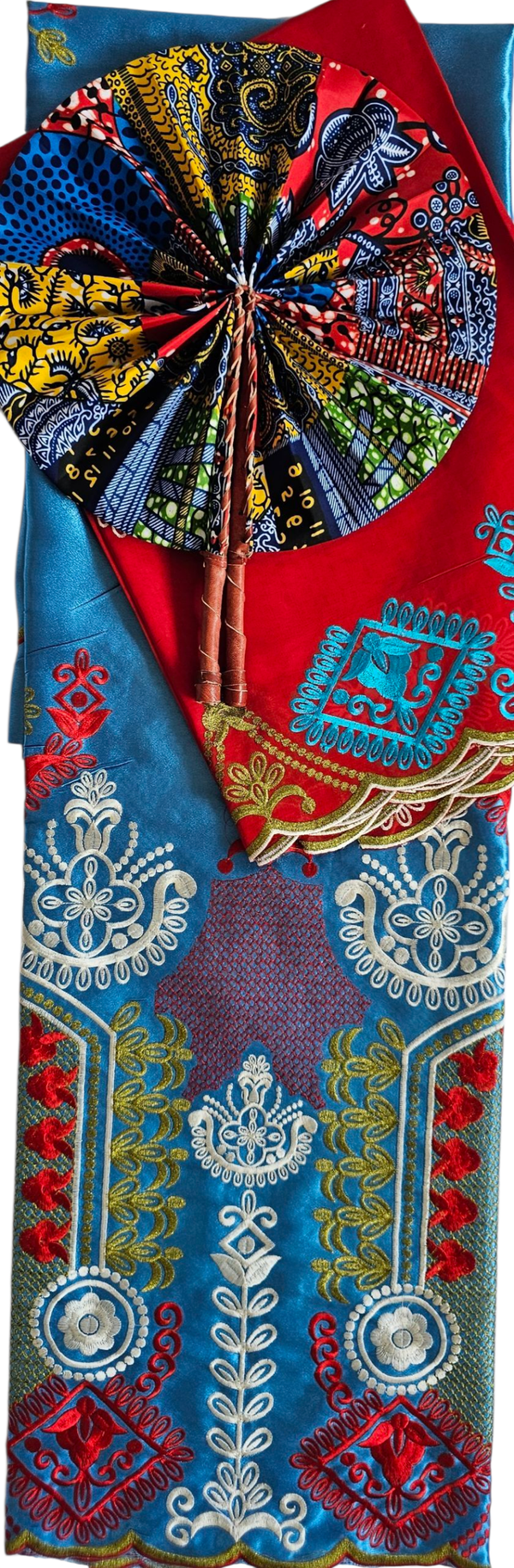 Salouvas  satin bleu  et écharpe  coton rouge avec broderies rouge et vert