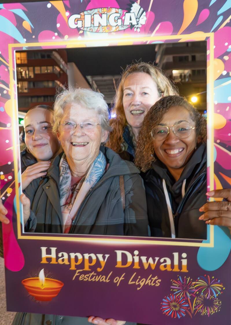 happy-diwali-148-standard-bt408v.jpg