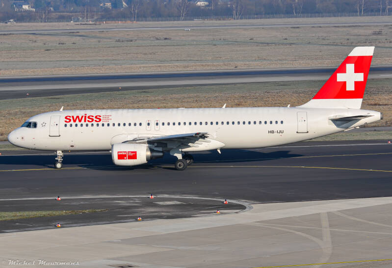 HB-IJU -- Airbus A320 -- Swiss