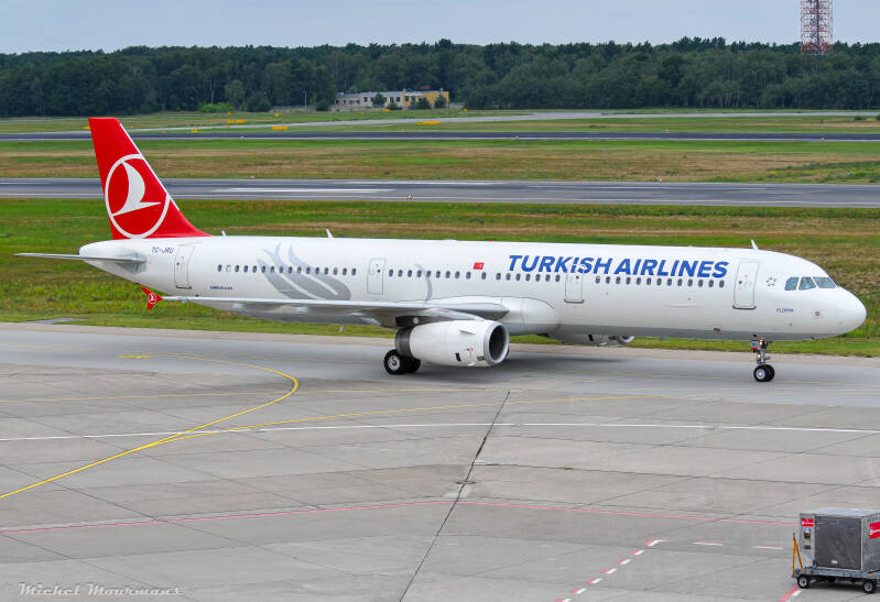 TC-JRU -- Airbus A321 -- Turkish Airlines
