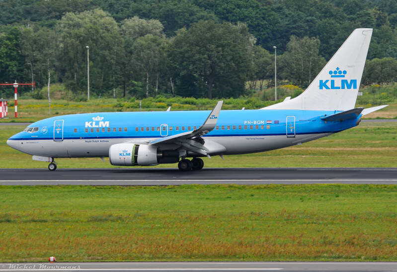 PH-BGM -- Boeing 737-700 -- KLM