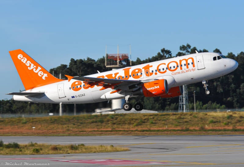 G-EZAZ -- Airbus A319 -- EasyJet