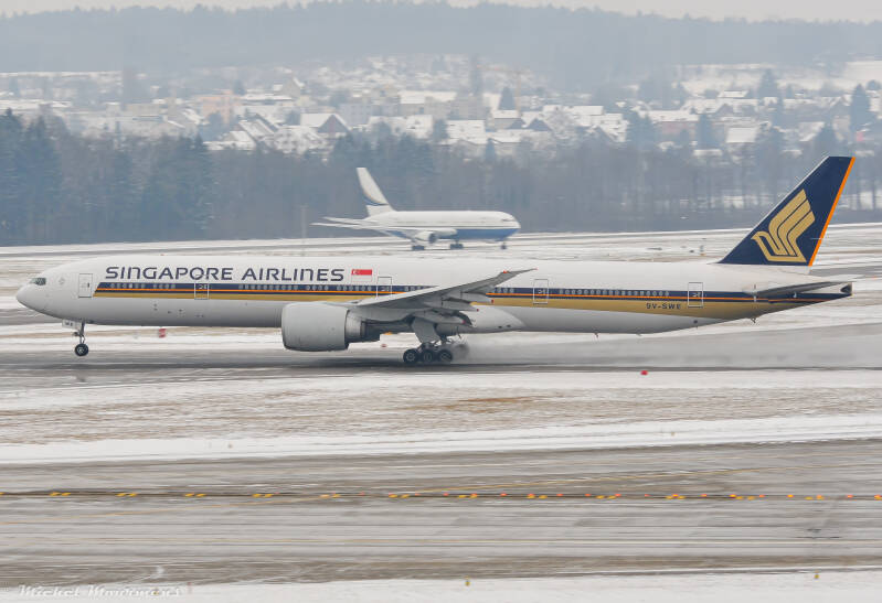 9V-SWE -- Boeing 777-300ER -- Singapore Airlines