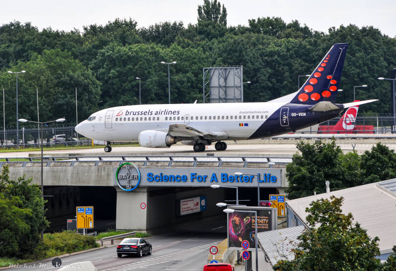 OO-VEN -- Boeing 737-300 -- Brussels Airlines