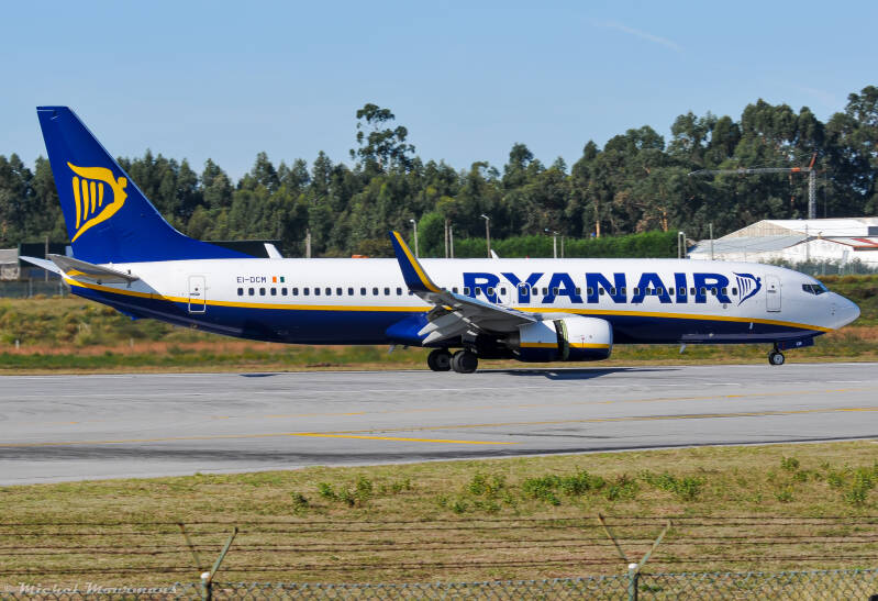EI-DCM -- Boeing 737-800 -- Ryanair