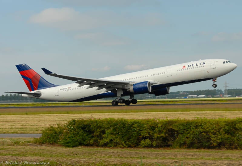 N812NW -- Airbus A330-300 -- Delta Air Lines