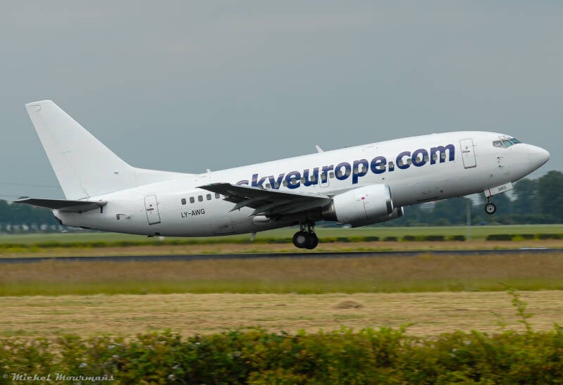 LY-AWG -- Boeing 737-500 -- SkyEurope