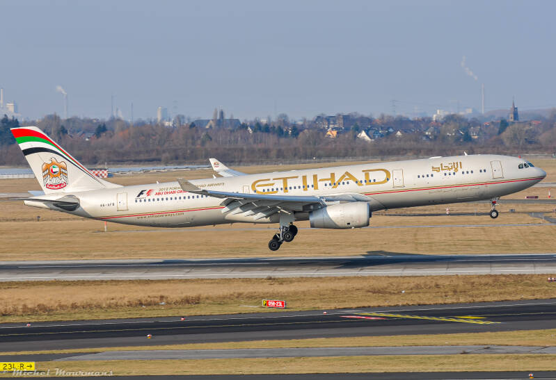 A6-AFB -- Airbus A330-300 -- Etihad Airways