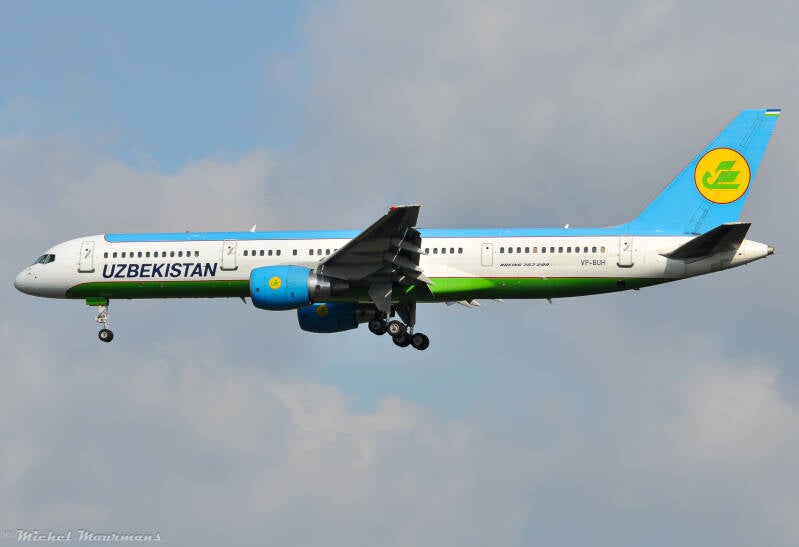 VP-BUH -- Boeing 757-200 -- Uzbekistan Airways