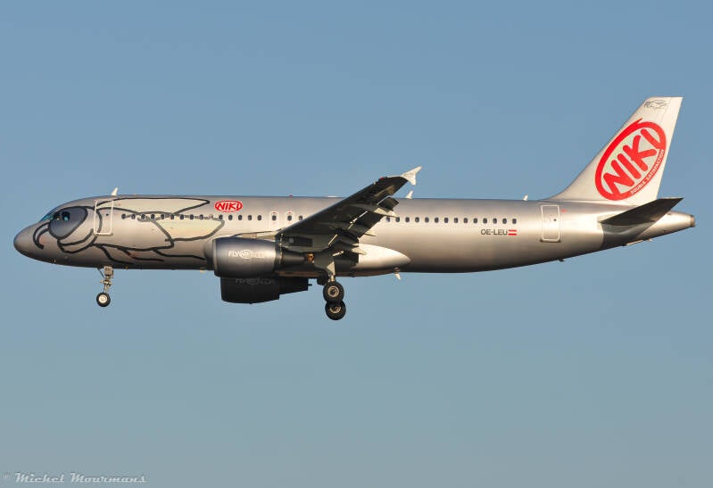 OE-LEU -- Airbus A320 -- Niki