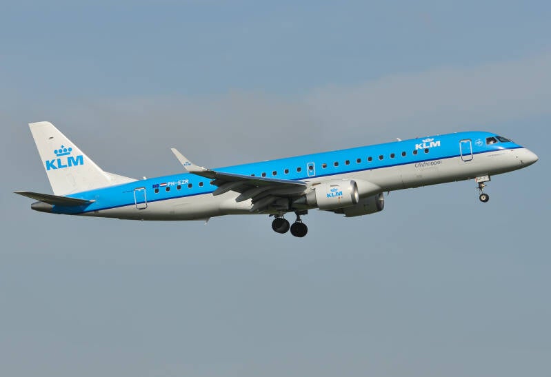 PH-EZR -- Embraer 190 -- KLM Cityhopper
