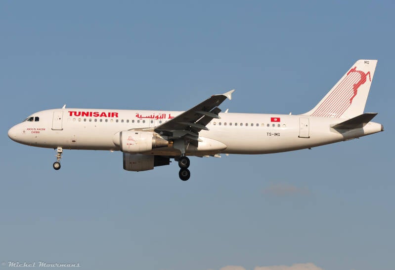 TS-IMG -- Airbus A320 -- Tunisair