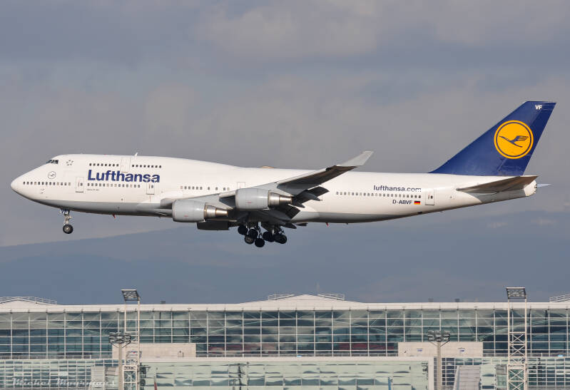 D-ABVF -- Boeing 747-400 -- Lufthansa