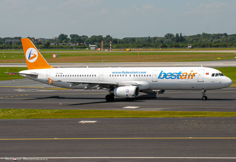TC-TUB -- Airbus A321 -- Best Air
