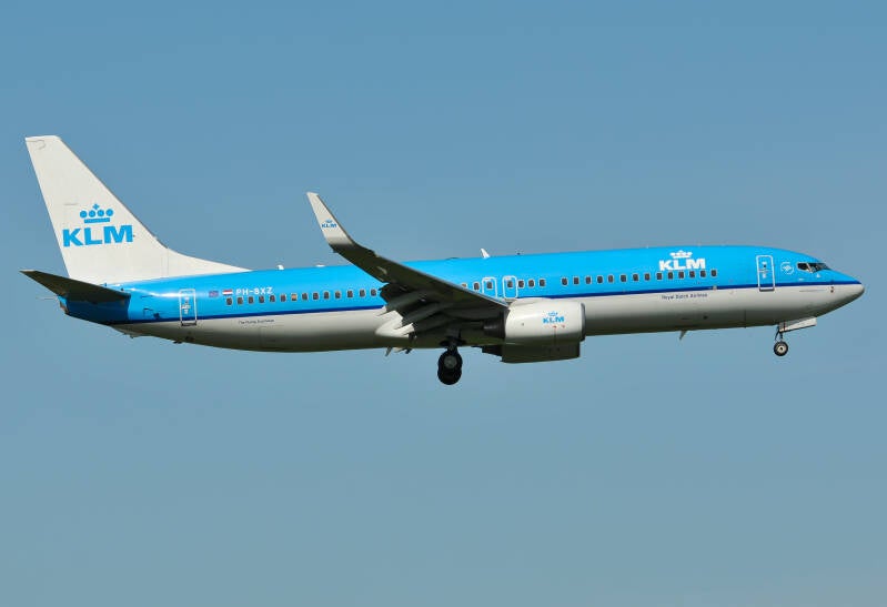 PH-BXZ -- Boeing 737-800 -- KLM