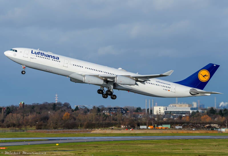 D-AIGV -- Airbus A340-300 -- Lufthansa