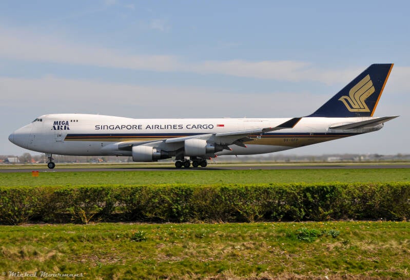 9V-SFP -- Boeing 747-400F -- Singapore Airlines Cargo