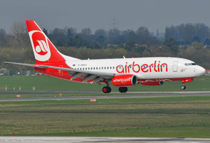 D-ABAA -- Boeing 737-700 -- Air Berlin