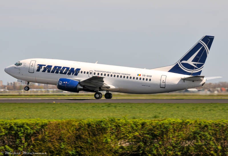 YR-BGB -- Boeing 737-300 -- TAROM