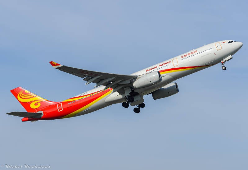 B-8015 -- Airbus A330-300 -- Hainan Airlines