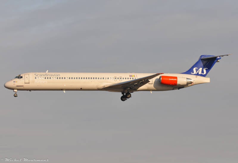 SE-DIR -- McDonnell Douglas MD-82 -- Scandinavian Airlines