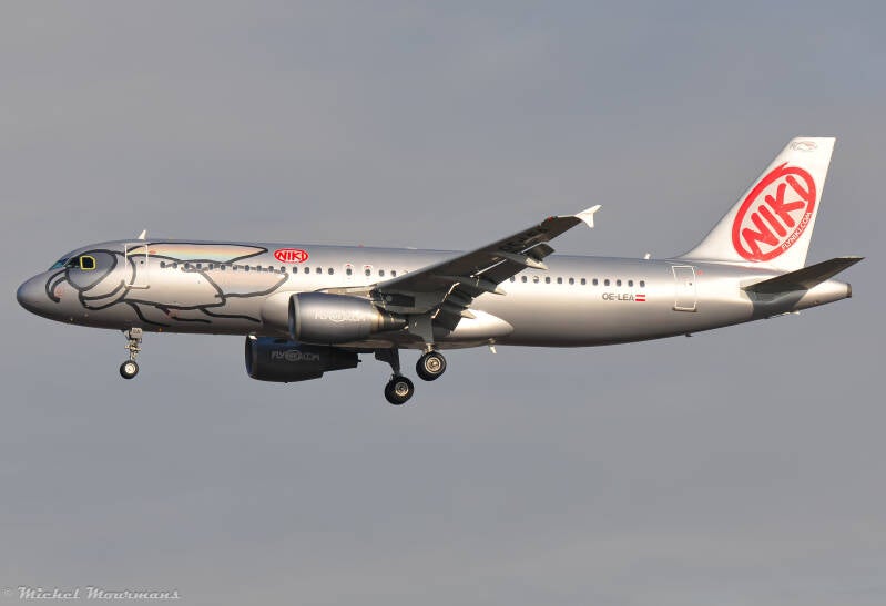 OE-LEA -- Airbus A320 -- Niki