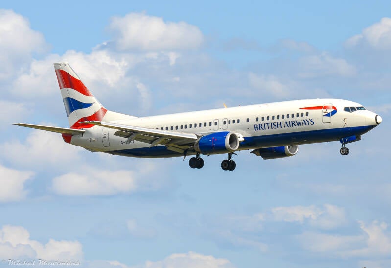 G-DOCY -- Boeing 737-400 -- British Airways
