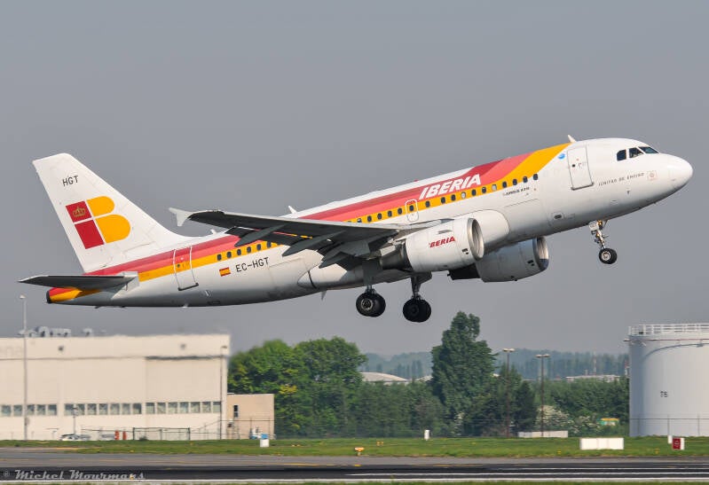 EC-HGT -- Airbus A319 -- Iberia