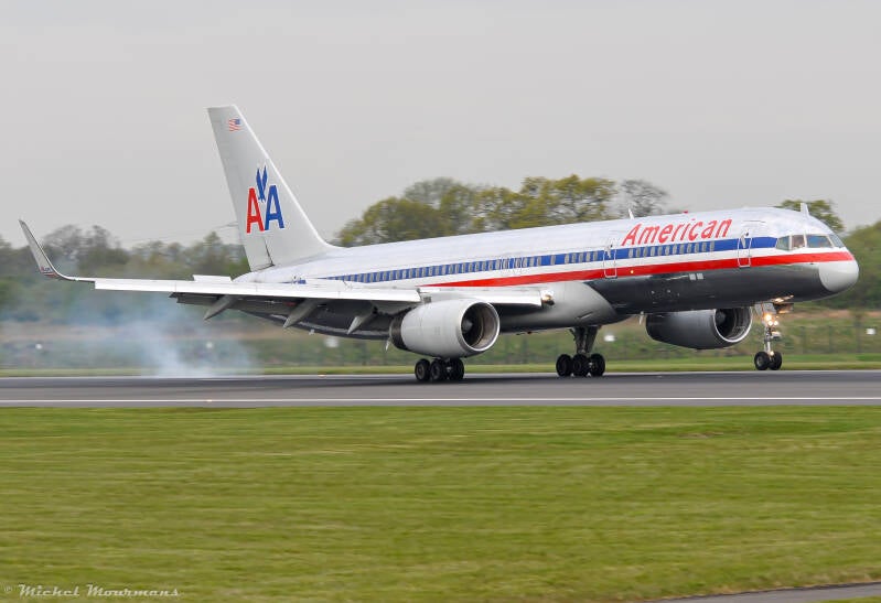 N176AA -- Boeing 757-200 -- American Airlines