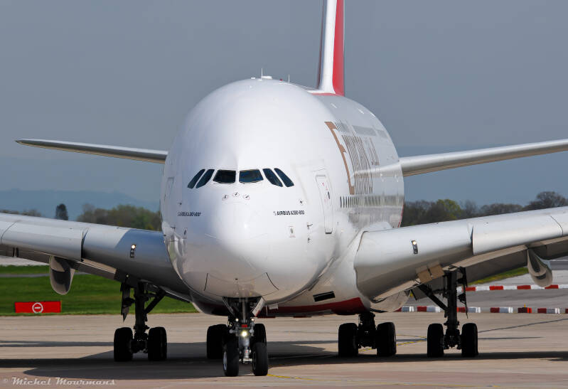 A6-EOB -- Airbus A380 -- Emirates