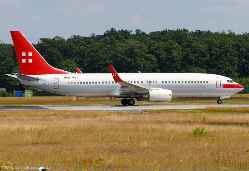 D-APBB -- Boeing 737-800 -- PrivatAir