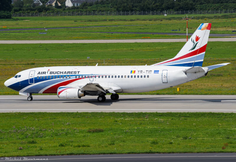 YR-TIB -- Boeing 737-300 -- Air Bucharest