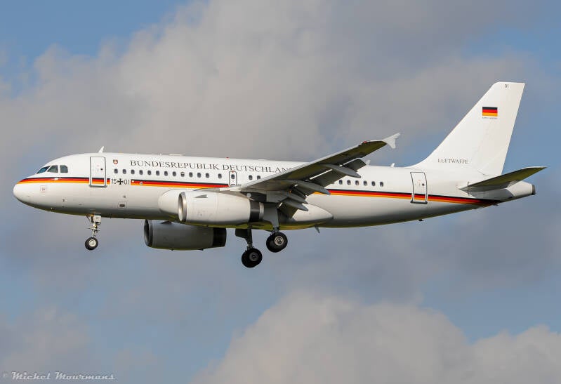 15+01 -- Airbus A319CJ -- German Air Force